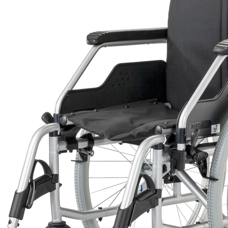 FORMAT 3.940 Lightweight Wheelchair Medvana UK