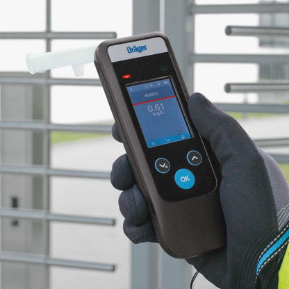 Dräger Alcotest® 7000 mit MDR approval (ISO 13485) Medvana UK