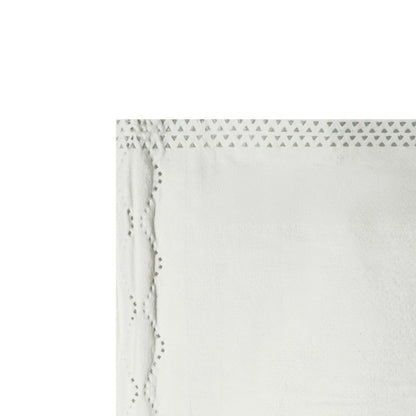 Disposable Blanket, white lightweight Medvana UK