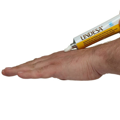 Lindesa with Beeswax Medvana UK